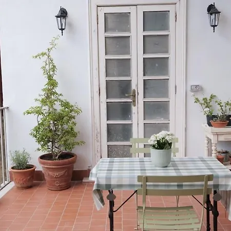 Il Tempo Ritrovato Apartment Naples